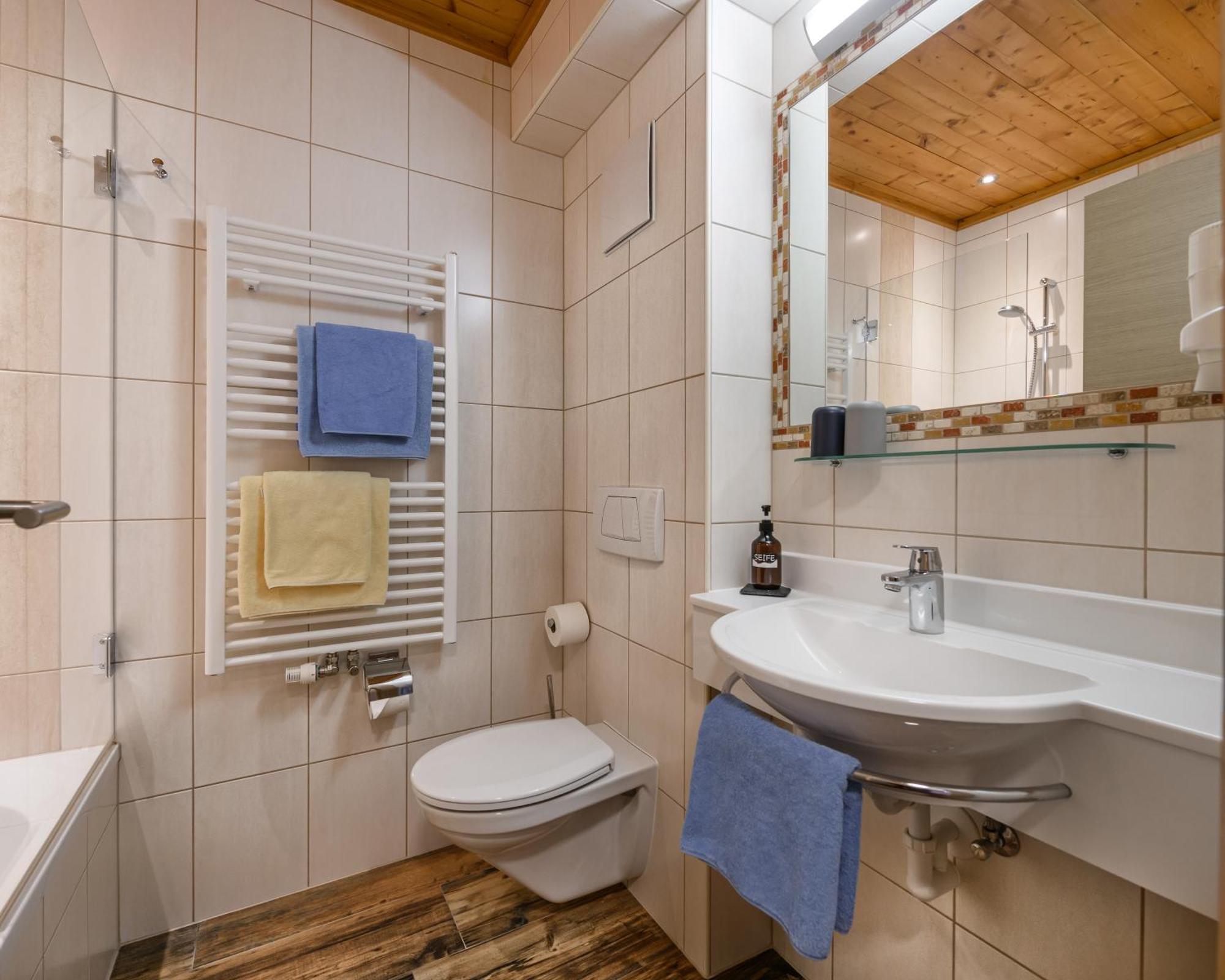Ferienhaus Birgit - Inklusive Eintritt Alpentherme Bad Hofgastein Exterior foto