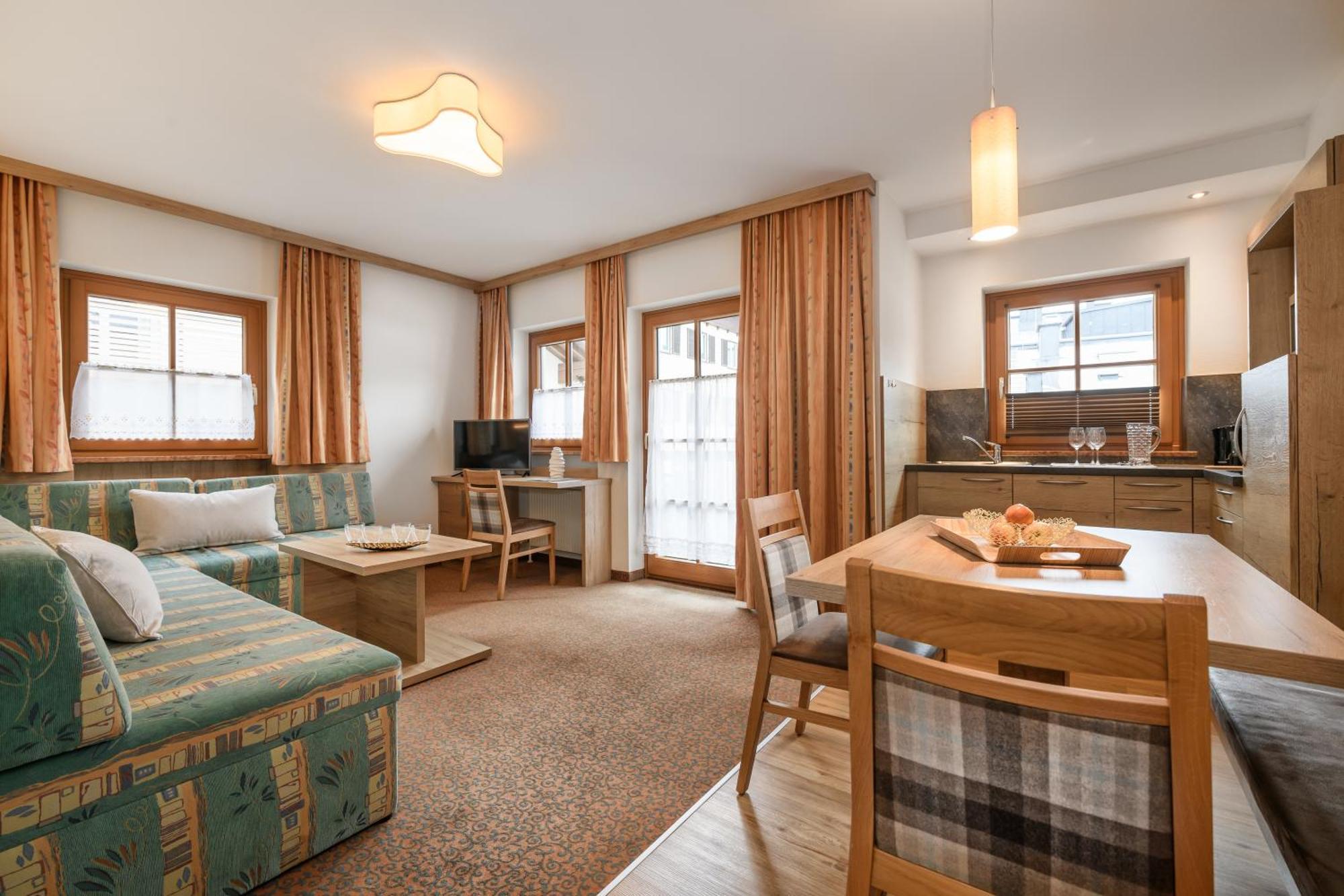 Ferienhaus Birgit - Inklusive Eintritt Alpentherme Bad Hofgastein Exterior foto
