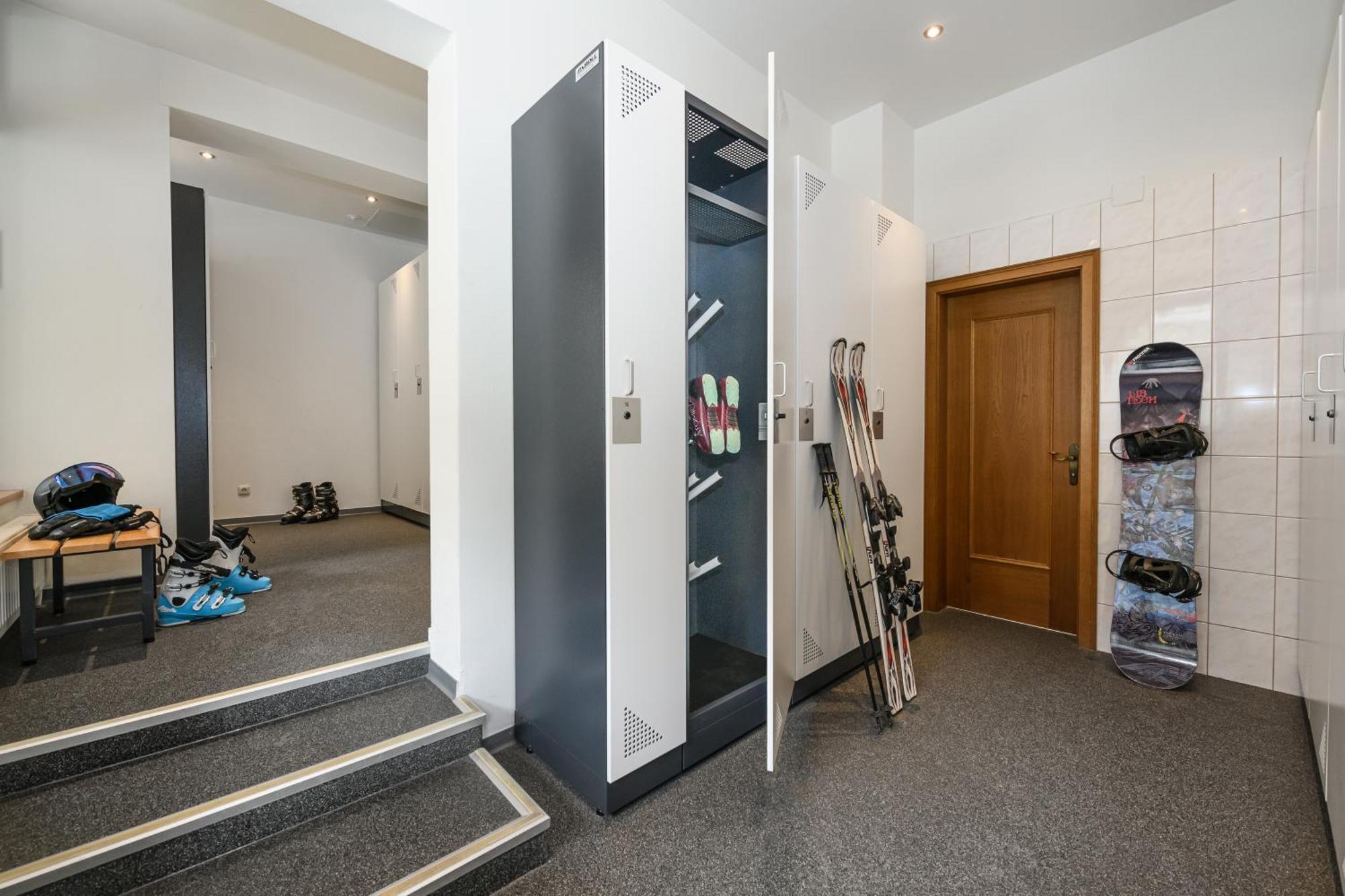 Ferienhaus Birgit - Inklusive Eintritt Alpentherme Bad Hofgastein Exterior foto